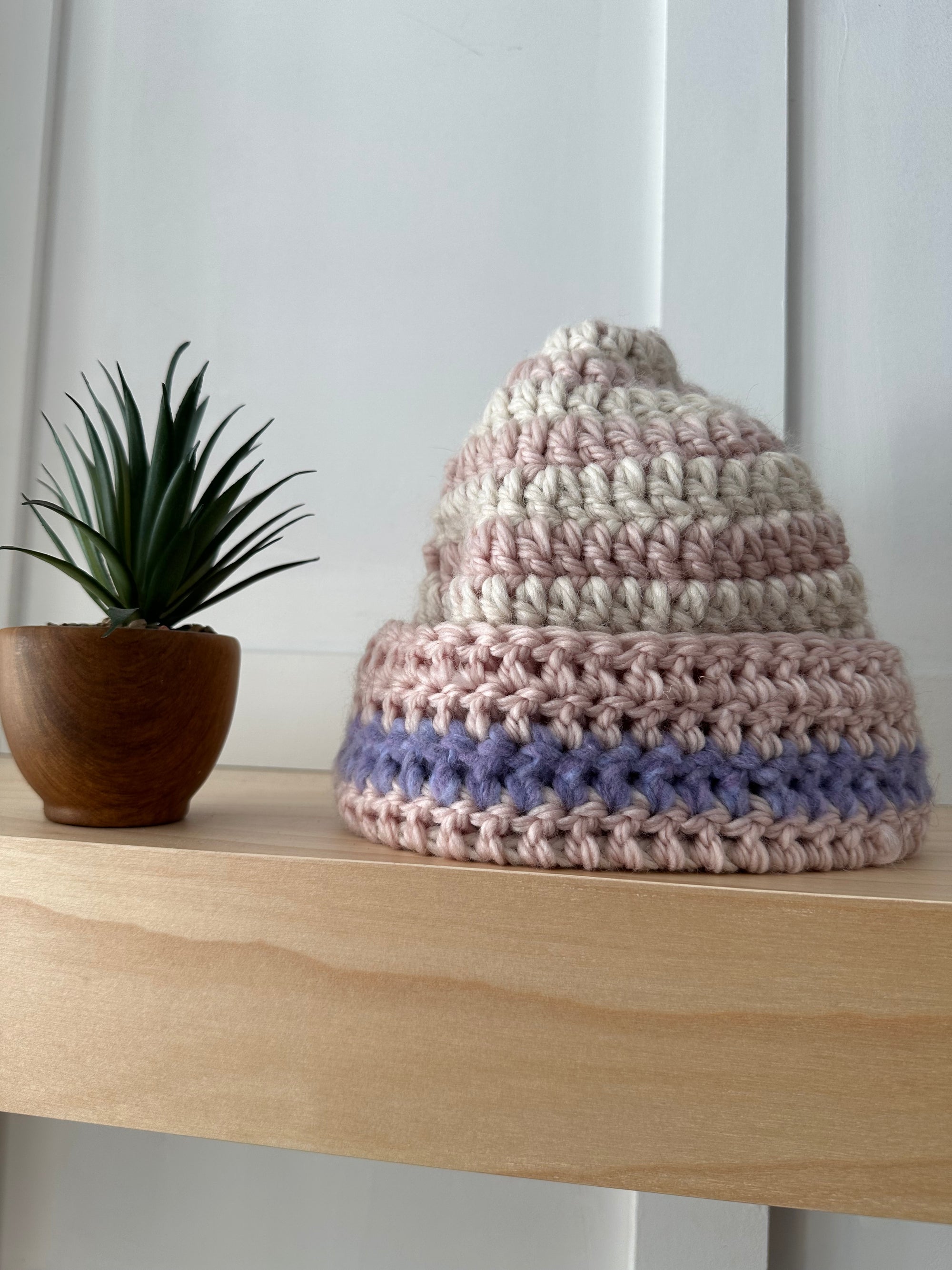 Tuque lignée fait main - T125 - Médium